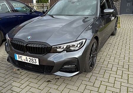BMW 320d xDrive Touring M Sport Shadow Auto. M S...