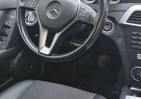 Mercedes-Benz C 200 CDI BlueEFFICIENCY -