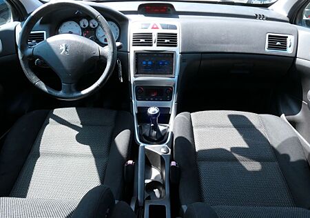 Peugeot 307 Oxygo HDI 4,5 Liter auf 100Km