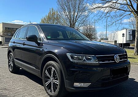 VW Tiguan Volkswagen 2.0 TDI |LED|DSG|4Motion|Navi|AHK|