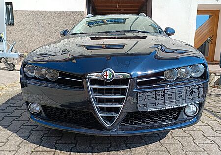 Alfa Romeo 159 gebraucht kaufen Alfa Romeo 159 3.2 JTS V6 24V Q4 Elegante Q-Tronic Elegante
