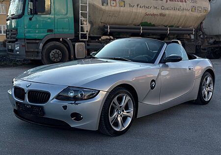 BMW Z4 Roadster 2.2i Automatik Klima PDC TÜV