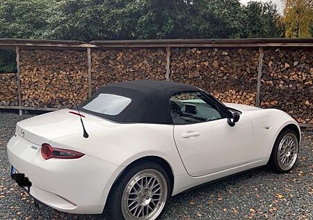 Mazda MX-5 2.0 SKYACTIV-G 160 Exclusive-Line Exclu...