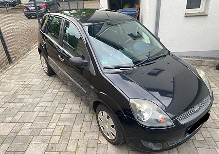 Ford Fiesta 1,4 16V Ambiente