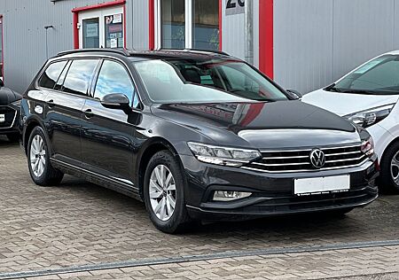 VW Passat Variant Volkswagen Passat 1.5 TSI DSG*Kamera*Navi*Standheizg*SR+WR