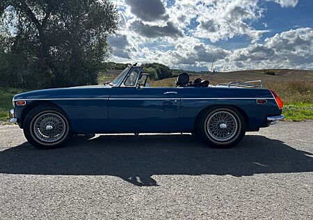 MG MGB mit Overdrive und neuem TÜV ( auch Tausch )