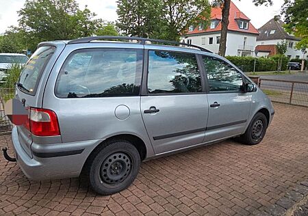 Ford Galaxy 1.9TDI 85kW Trend 7-Sitzer, TÜV und Ahk