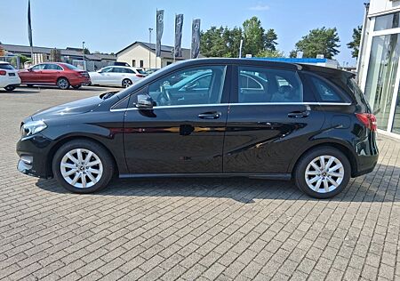 Mercedes-Benz B 180 Urban LED+ParkAss.+SHZ+Navi+Leder+Tempomat