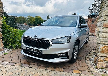 Skoda Fabia Active 1.0 MPI Klima TÜV AU 08 2027