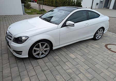 Mercedes-Benz C 220 d AMG Line AMG Line