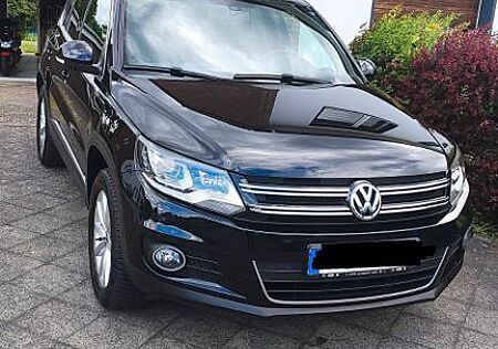 VW Tiguan Volkswagen 2.0 TDI STNDHZG, KAMERA, LED, SCHECKHEFT