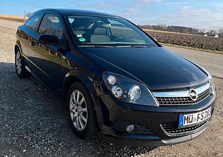 Opel Astra 1.6 ECOTEC Cosmo 85kW Cosmo