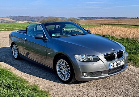 BMW 320i Cabrio, Hardtop, Garagenfahrzeug