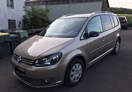 VW Touran Volkswagen 1.6 TDI DSG -