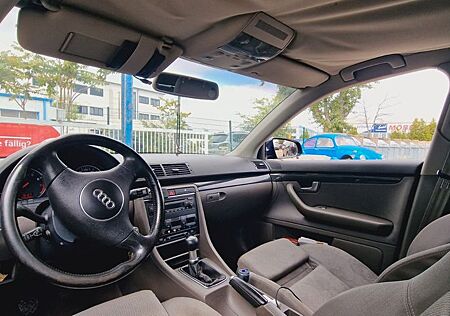 Audi A4 1.8 T -