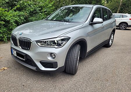 BMW X1 sDrive18i Advantage LED AHK Keyless Service