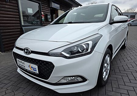 Hyundai i20 Passion 1.Hand S-Heft Tempo Klima SHZ PDC
