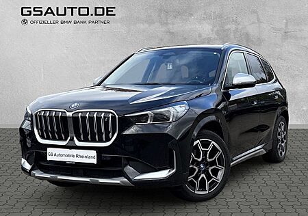 BMW iX1 xDrive30 PANO ACC 360°Leder-Sportstz HUD H&K