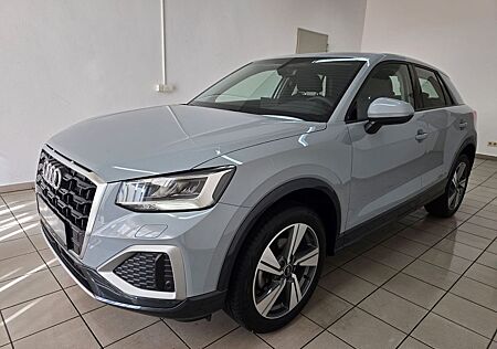 Audi Q2 35 TFSI S-tronic LED Kamera Pfeilgrau 18"