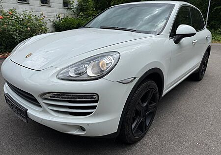 Porsche Cayenne Diesel**1 Hand**Leder**Navi**