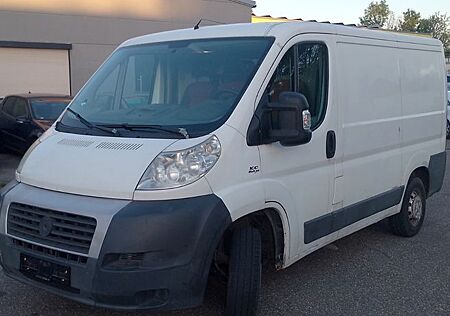 Fiat Ducato .2,2D KURZ FLACH KLIMA TÜV