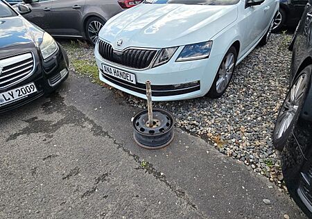 Skoda Octavia 2.0 TDI 110kW DSG STYLE COMBI