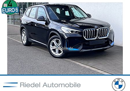 BMW iX1 xDrive30 Navi Tempom.aktiv Panoramadach