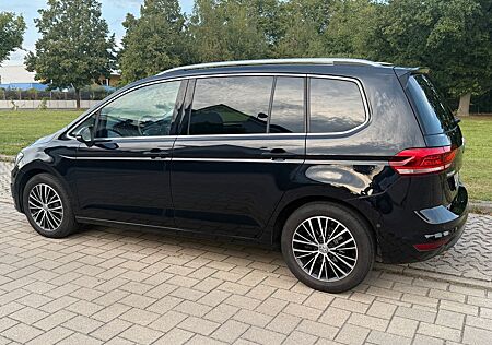 VW Touran Volkswagen 2.0 TDI SCR DSG Highline BMT Highline