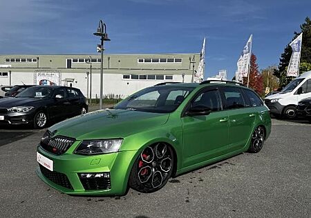 Skoda Octavia Combi 2.0 TSI RS Green tec*AIrlift*AHK*D