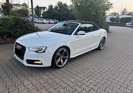 Audi A5 Cabrio S-Line 3.0 TDI quattro Scheckheft