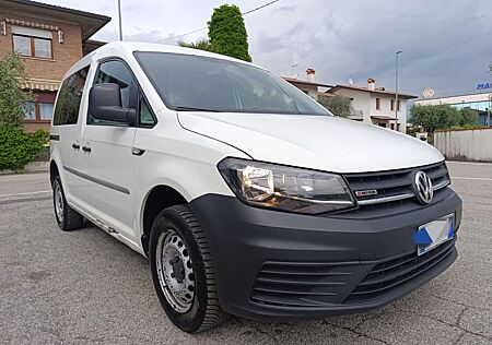 VW Caddy Volkswagen 2,0TDI 4MOTION