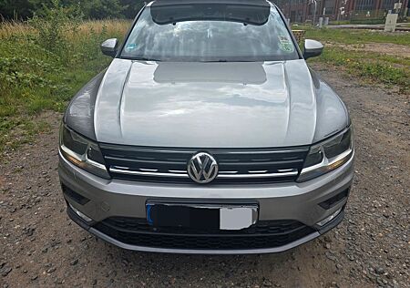 VW Tiguan Volkswagen 2.0 TDI SCR 4MOTION Comfortline 8Reifen