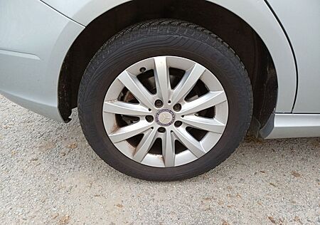 Mercedes-Benz B 200 CDI BlueEFFICIENCY -