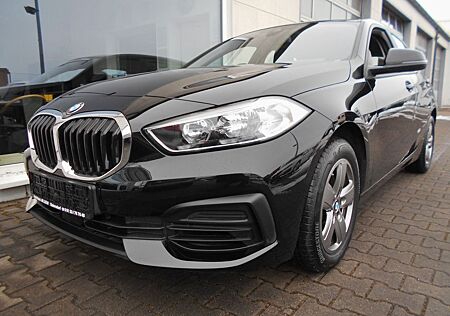 BMW 116iA 22`KM 1.Hand -NAVI-DAB-CARPLAY-SITZHEIZUNG