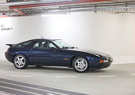 Porsche 928 GTS