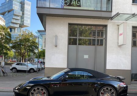 Porsche 991 4S CabrioTÜV/REIFEN NEU /430PS v. Werk/BOSE