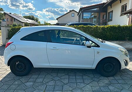 Opel Corsa -D Satellite zu verkaufen