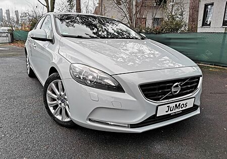 Volvo V40 Kinetic. Top Zustand.