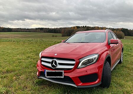 Mercedes-Benz GLA 200 AMG-Line