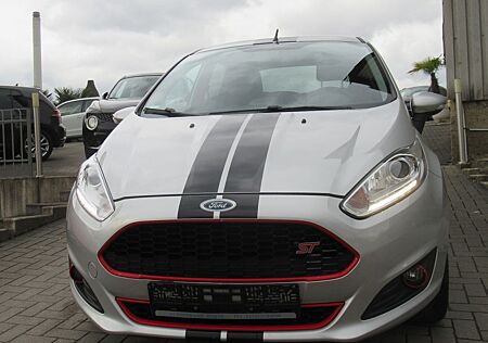 Ford Fiesta Celebration ST LINE-Navi-Klimaaut.-15"Alu