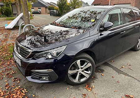 Peugeot 308 BlueHDi 130 EAT8 Tech Edition SW Tech Ed...