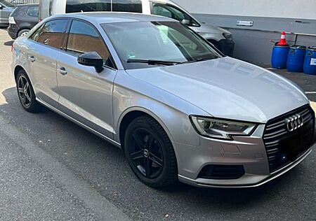Audi A3 2.0 TDI - Limousine *Auto nun abbezahlt !*