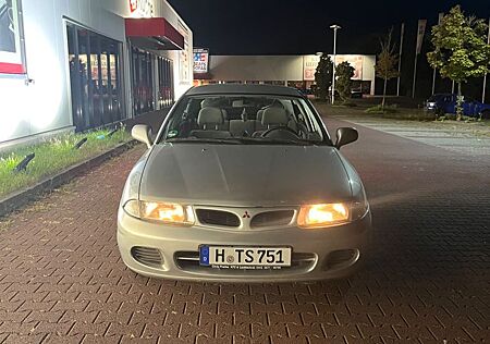 Mitsubishi Carisma 1.6 GL