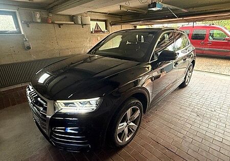 Audi Q5 2.0 TFSI S tronic quattro -