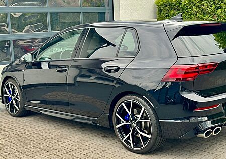 VW Golf Volkswagen 8 - 2.0 TSI - R - 4MOTION Q-light