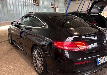 Mercedes-Benz C 220 d amg line Coupé