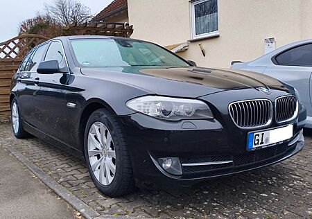 BMW 520D AHK,HUD,8-fachber. Android/Apple,Kamera