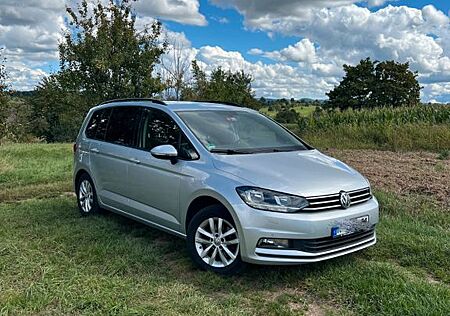 VW Touran Volkswagen 2.0 TDI SCR Comfortline BMT Comfortline