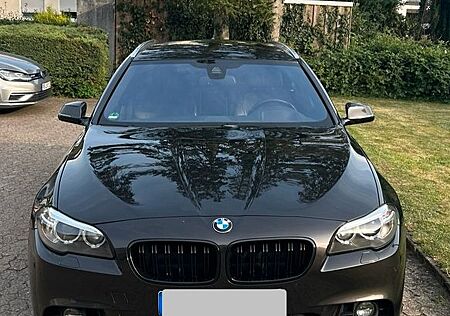 BMW 535d Touring A Luxury Line Luxury Line