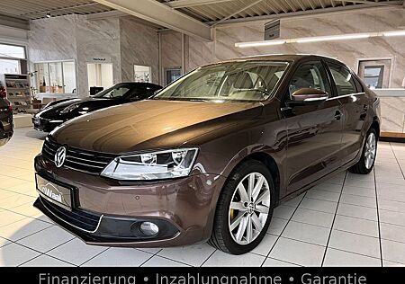 VW Jetta Volkswagen VI Highline*SHZ*KLIMA/AUT*PARK/ASS